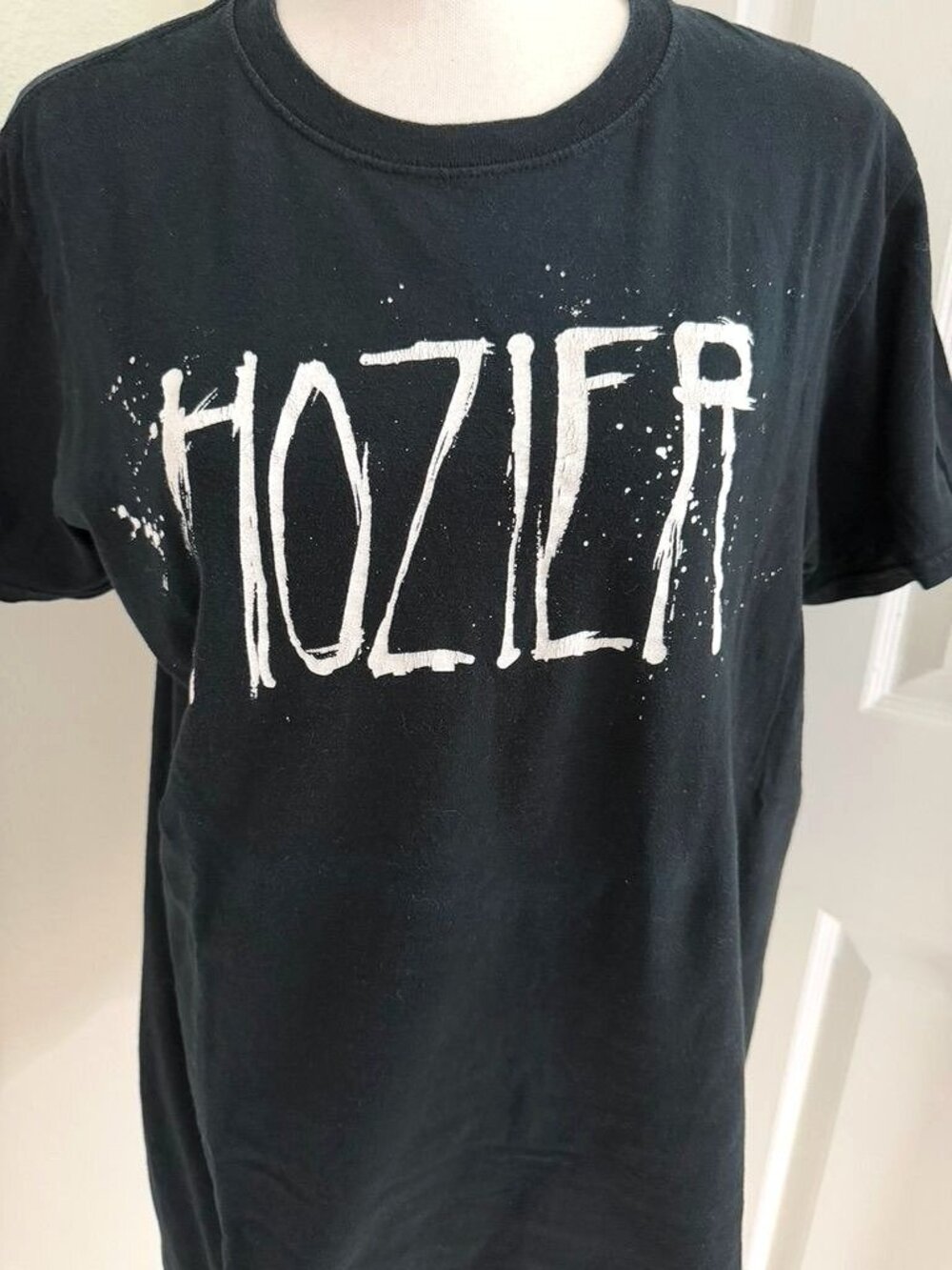 Hozier Gildan Soft Spun Black Concert T-Shirt Size Medium Cotton Pre-Shrunk B41 - Picture 6 of 8